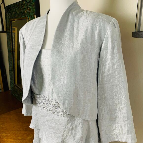 R&M Richards Sz 18W 2-Piece Silver Embroidered Cocktail Dress with Jacket Formal - Picture 8 of 11